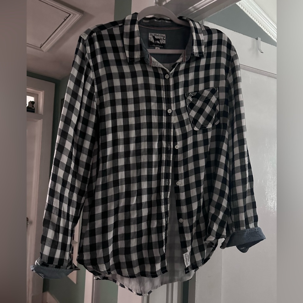 The Black Dog Women’s XL Black and White Checkered Button-Up Shirt